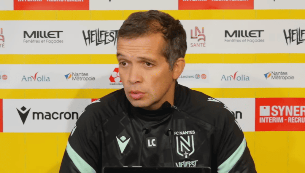 “Regardez les images !” : Luis Castro furieux contre l’arbitrage de TFC – Nantes