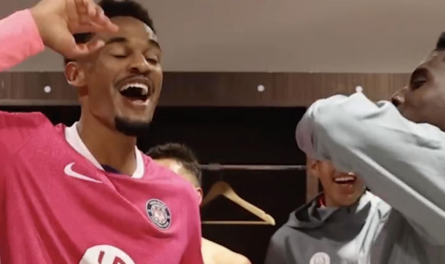 Emersonn et Abu Francis heureux de la victoire : « On peut gagner partout »