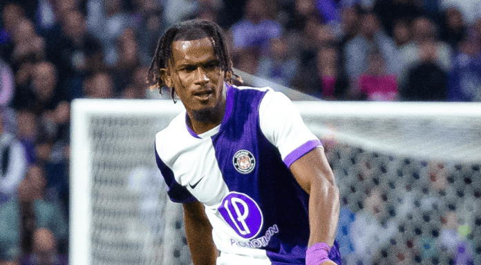 “J’aurais dû passer à autre chose” : Yann Gboho raconte le penalty polémique du TFC à Auxerre