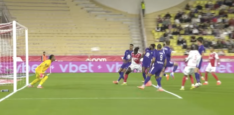 Restes, McKenzie, Donnum, Gboho... Qui est fautif sur le but de l’AS Monaco ?