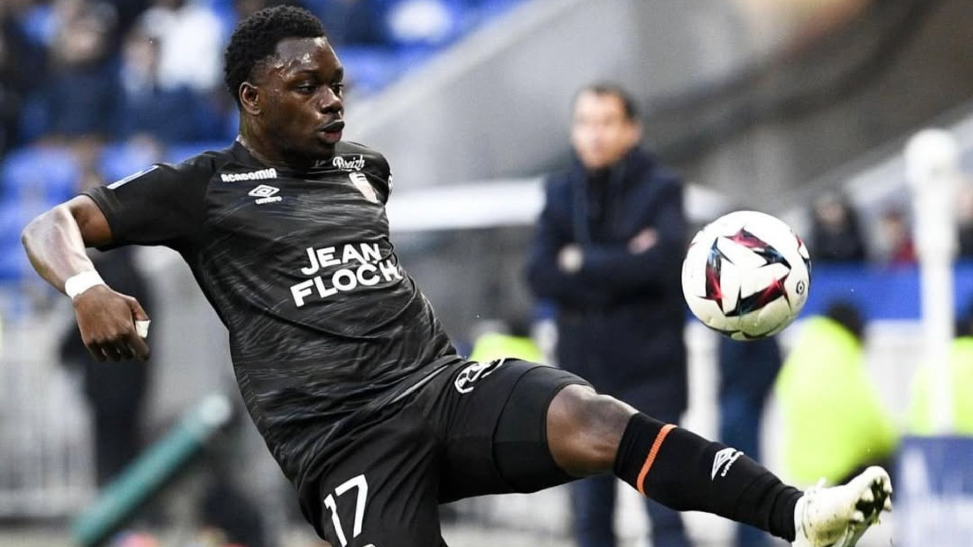 FC Lorient - TFC : que devient Jean-Victor Makengo chez les Merlus ?