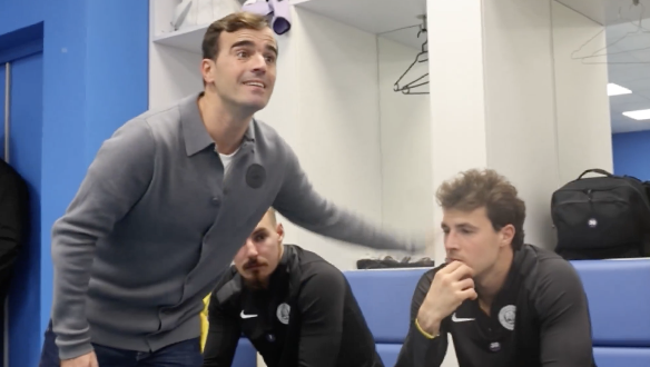 INÉDIT - “Ils s’entraînent comme des animaux” : le discours fort de Martinez Novell dans le vestiaire