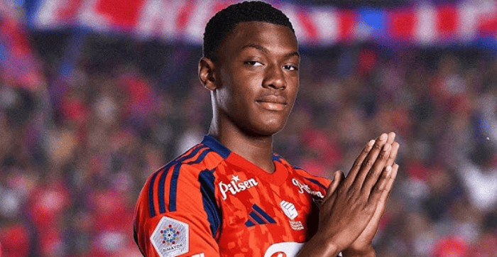 Mercato : l'AC Milan et le TFC pourraient ne jamais voir Juan Arizala arriver