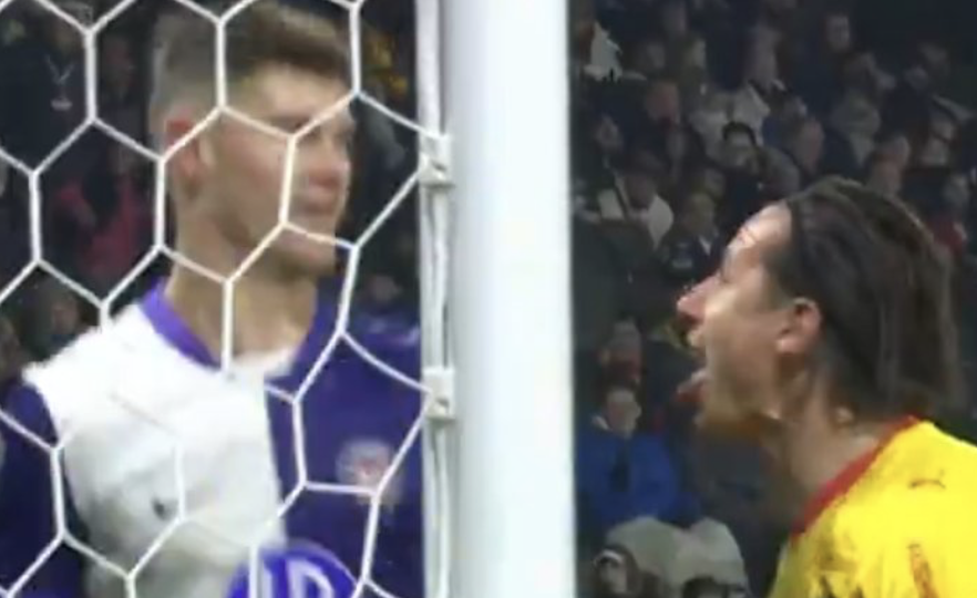 « On s’était dit d’aller le voir » : Thauvin et Thomasson (RC Lens) assument le chambrage sur Cresswell