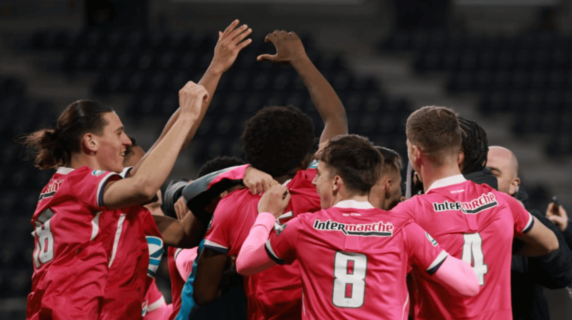 EN VIDÉO - Hidalgo marque, Haug en héros : le résumé complet d'Angers SCO - TFC