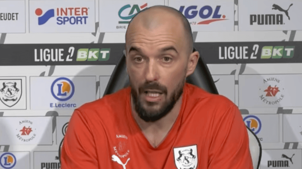 Coupe de France : le gardien d'Amiens promet d'avoir « les dents qui rayent le parquet » au Stadium