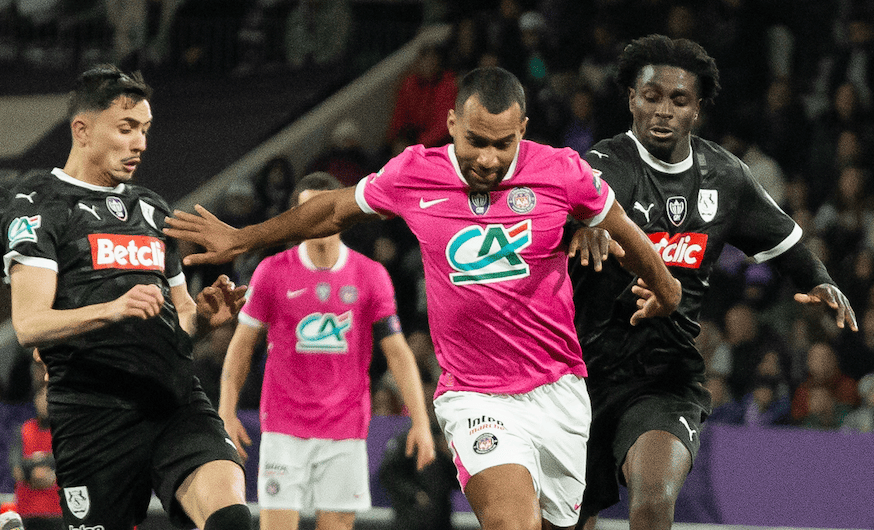 EN VIDÉO - « Toulouse était trop fort » : la FFF dévoile 48h en immersion avec l’Amiens SC