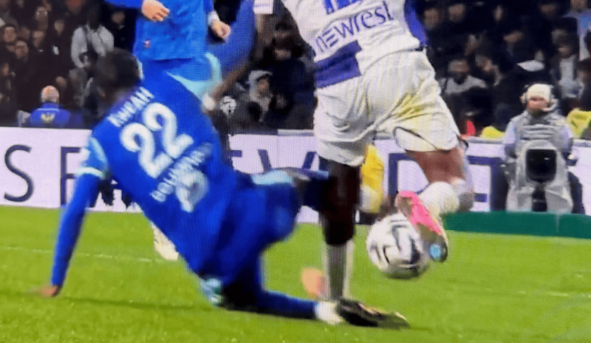 Le tacle de Weah (OM) contre le TFC méritait-il un carton rouge ? L’analyse arbitrale