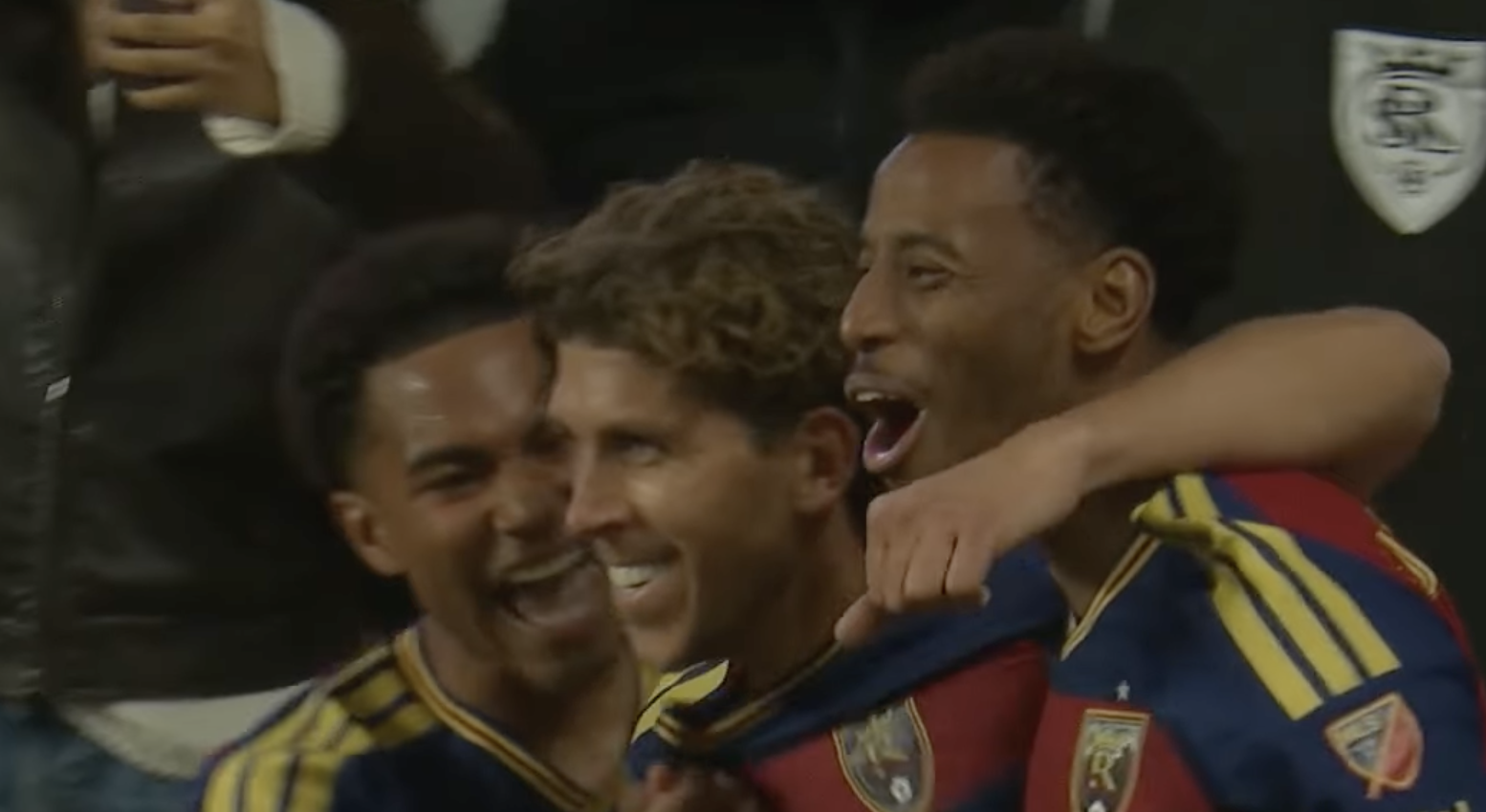 VIDÉO - 8 minutes, un but, une récompense : débuts parfaits pour Spierings en MLS