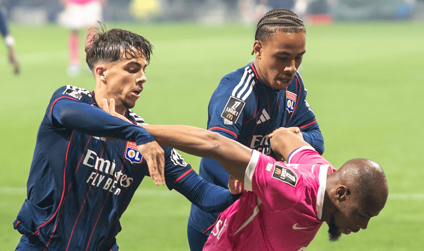 Mercato OL : Boudache, Duranville, Karabec... le premier adversaire du TFC se montre déjà très actif