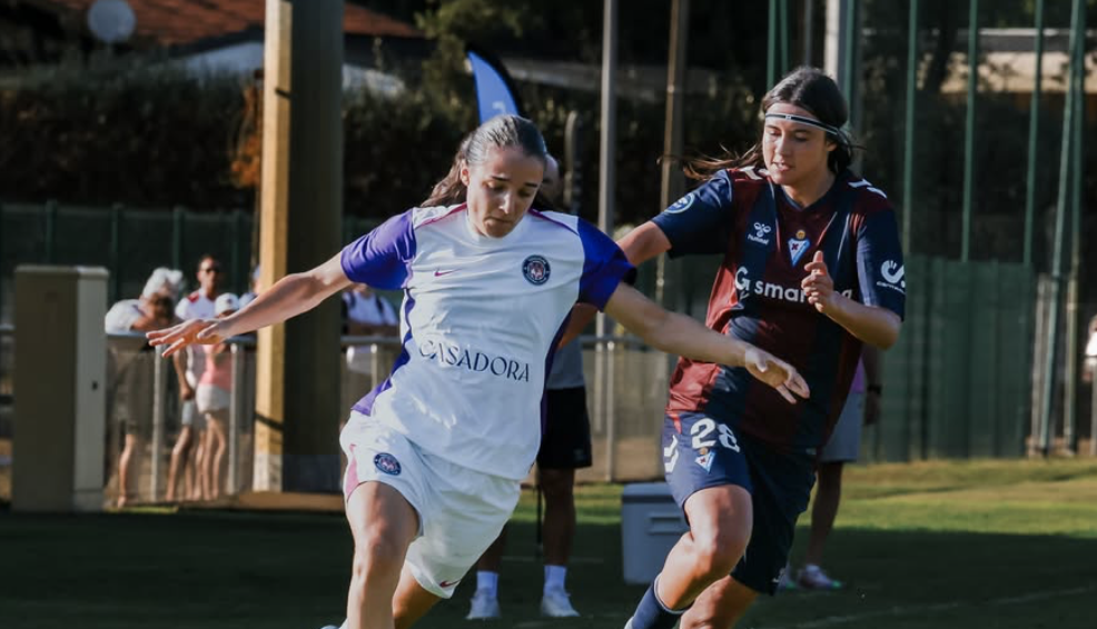 Féminines : une première victoire en amical pour les Violettes