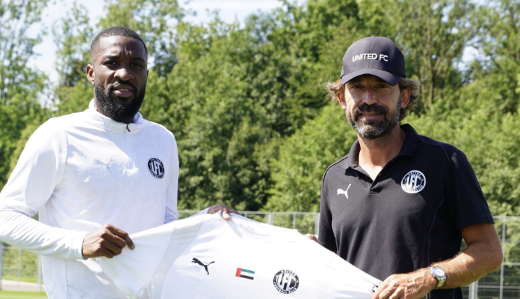 Mercato : l'incroyable nouveau défi de Shavy Babicka avec Andrea Pirlo