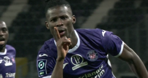 On prend des nouvelles de … Vakoun Bayo, qui joue en Série A et qui rêve du Mondial