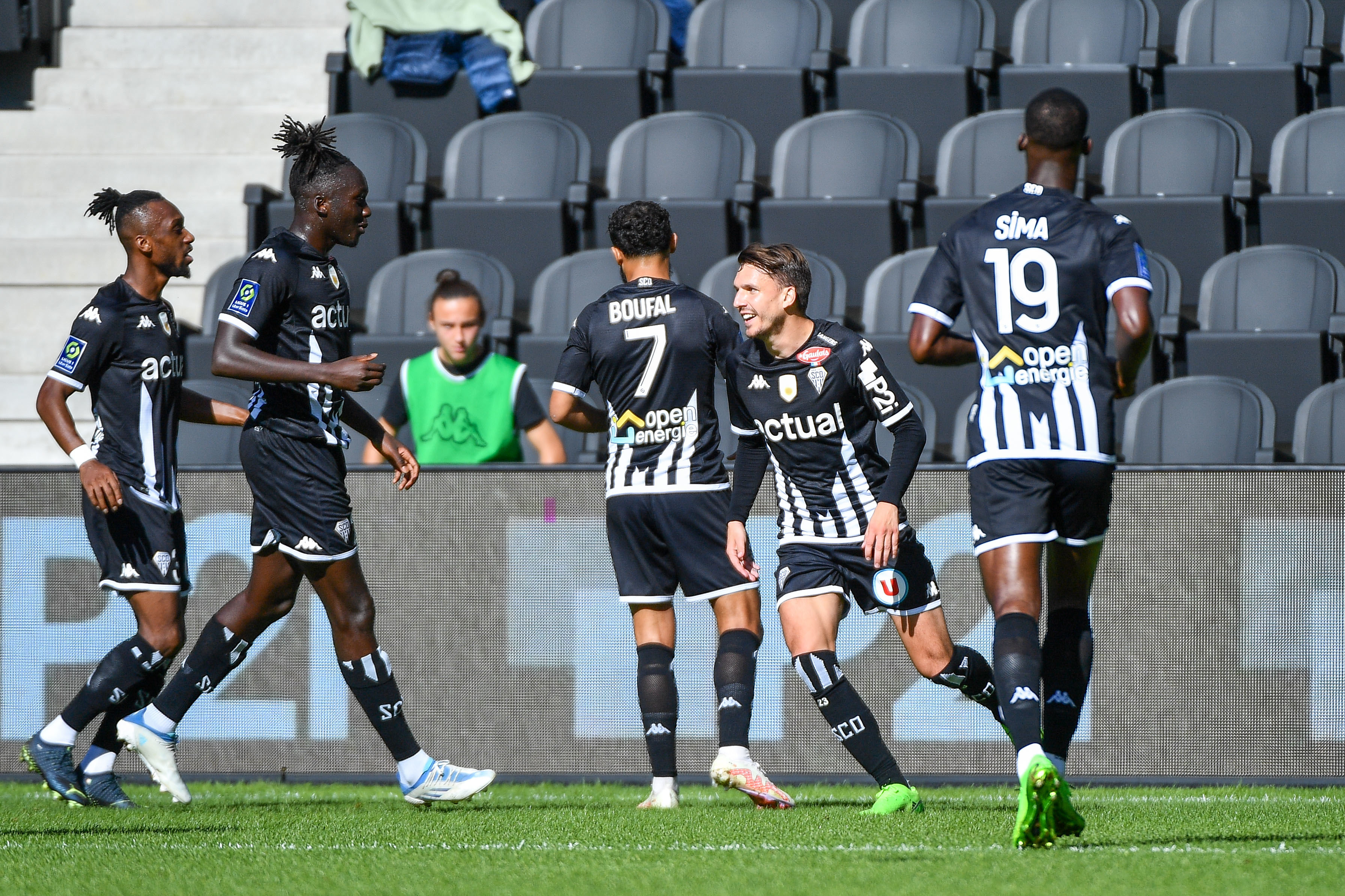 TFC Angers Le Groupe Angevin LesViolets Com