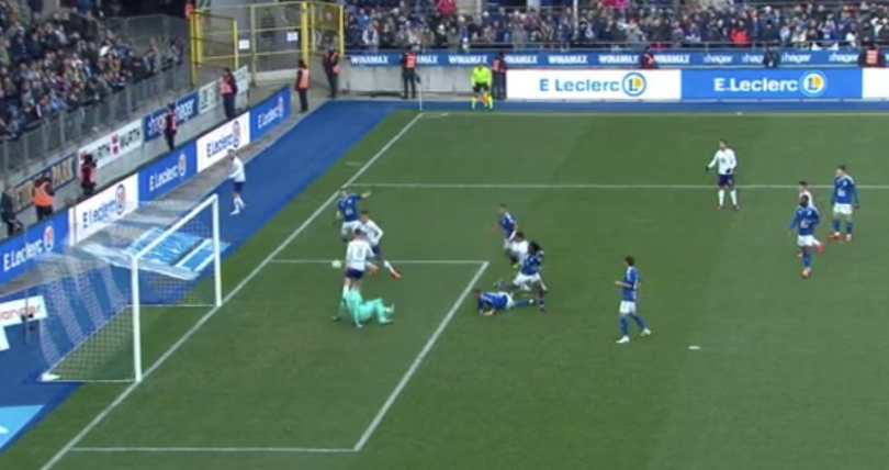Strasbourg 1-2 TFC : l'arbitre a-t-il eu raison d'annuler le but de Branco van den Boomen ?