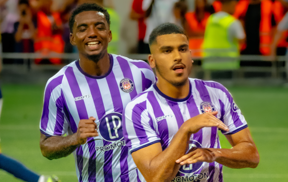 Joyeux anniversaire Zakaria Aboukhlal, Logan Costa lui a dédié son but