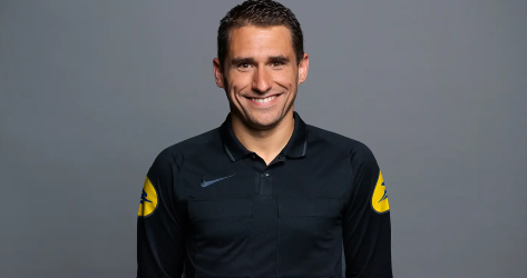 Paris FC – TFC : l’arbitre qui siffle (beaucoup) de penalties