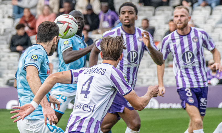 Mercato : “Les discussions progressent entre Logan Costa et Bologne”