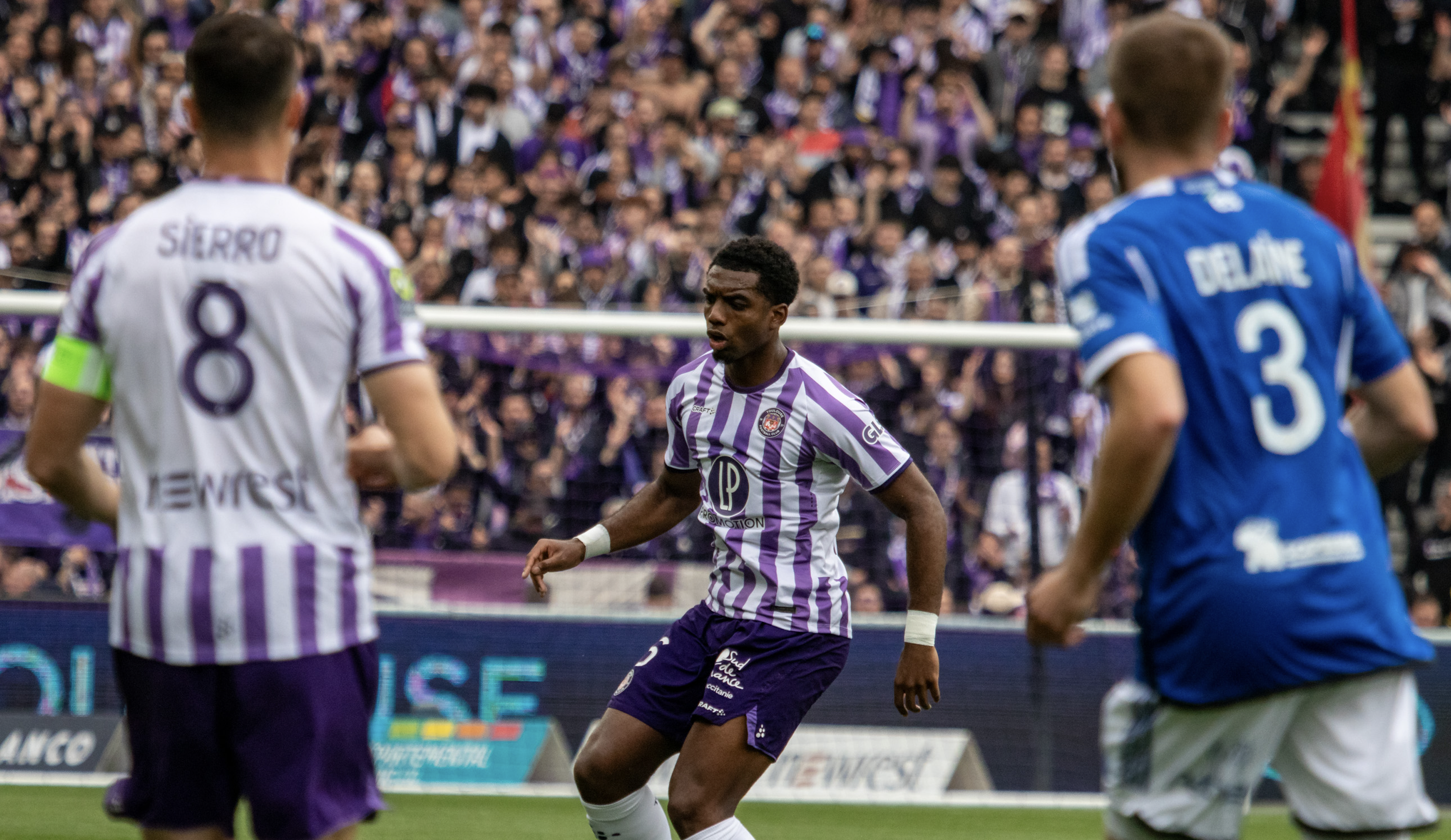 Mercato : plus de 12 millions d'euros pour Logan Costa ?