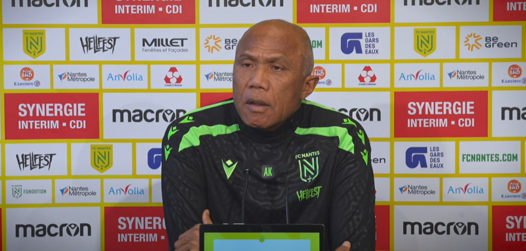 Paris FC : Kombouaré prêt à remplacer Gilli après le 1-1 face au TFC ?