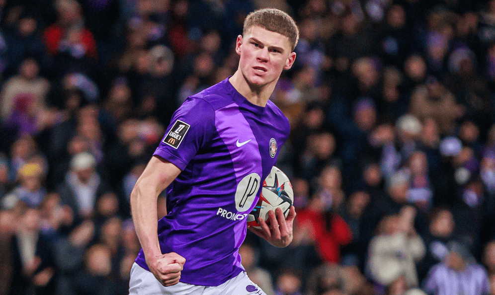 Mercato : la Premier League aussi sur Charlie Cresswell ?