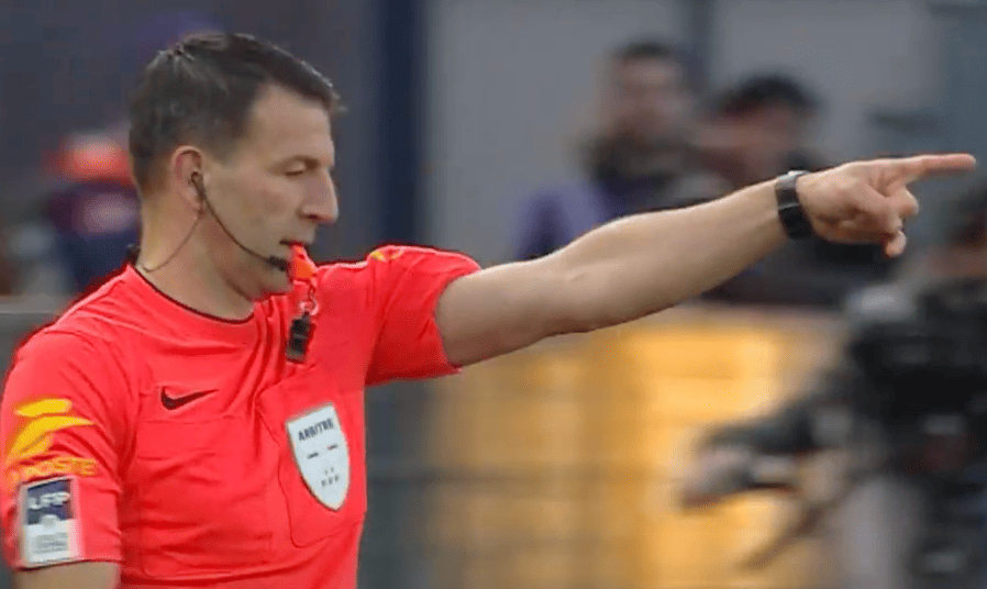 Les clubs de Ligue 1 et Ligue 2 veulent des explications : réunion explosive prévue avec les arbitres