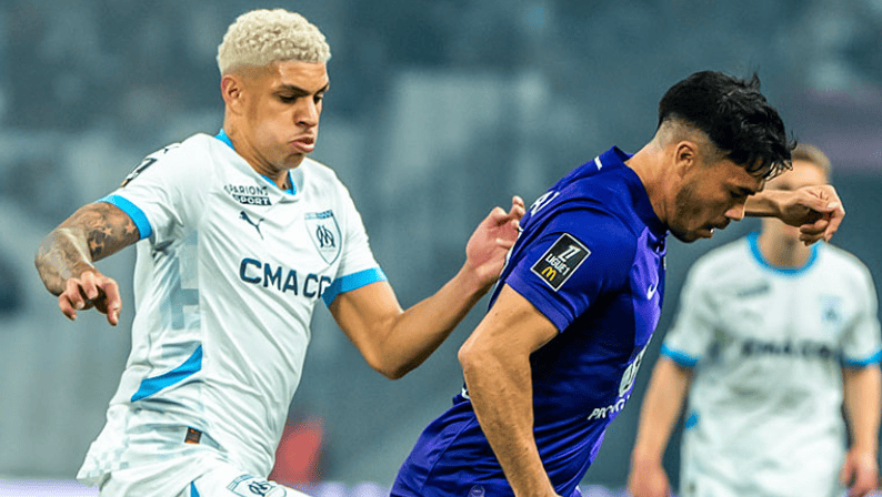 Passeurs décisifs en Ligue 1 : Suazo en leader, Casseres enchaîne